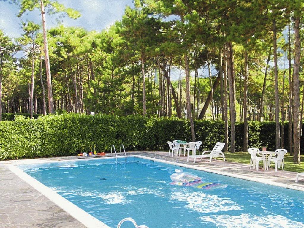 Апартаменты Lignano Exclusive With Pool Линьяно-Саббьядоро Экстерьер фото